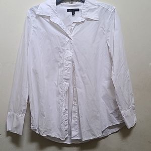 BANANA REPUBLIC- Long Sleeve Shirt 100% cotton. Size: Large Petite